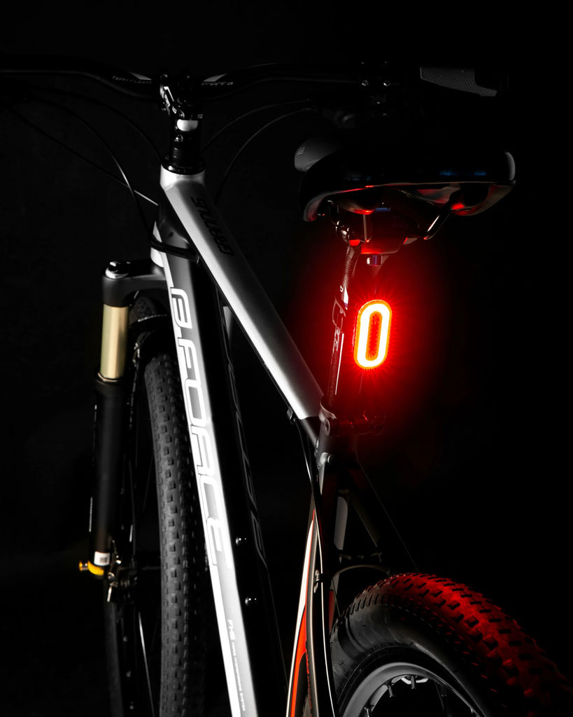 FORCE DIVER ARC ΣΕΤ ΦΑΝΑΡΙΑ ΠΟΔΗΛΑΤΟΥ ΕΜΠΡΟΣΘΙΟ 900 LUMEN + ΟΠΙΣΘΙΟ 40 LUMEN ΜΕ USB 454077 - Image 3
